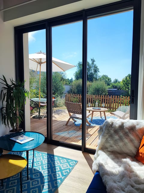 Top Airbnb: Quiet private accommodation with terrace and garden in Vertou