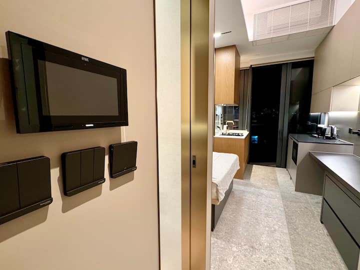Brand New Soho East Studio - Hong Kong