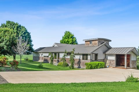 4 Acres Retreat At Lake Geneva