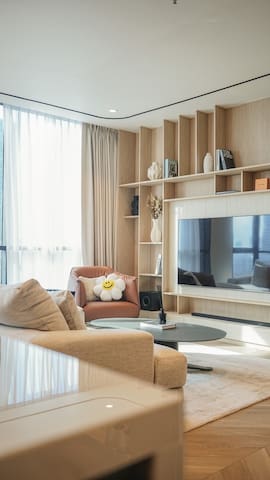 Stylish Spacious 3BR near Thonglor gallery image 2