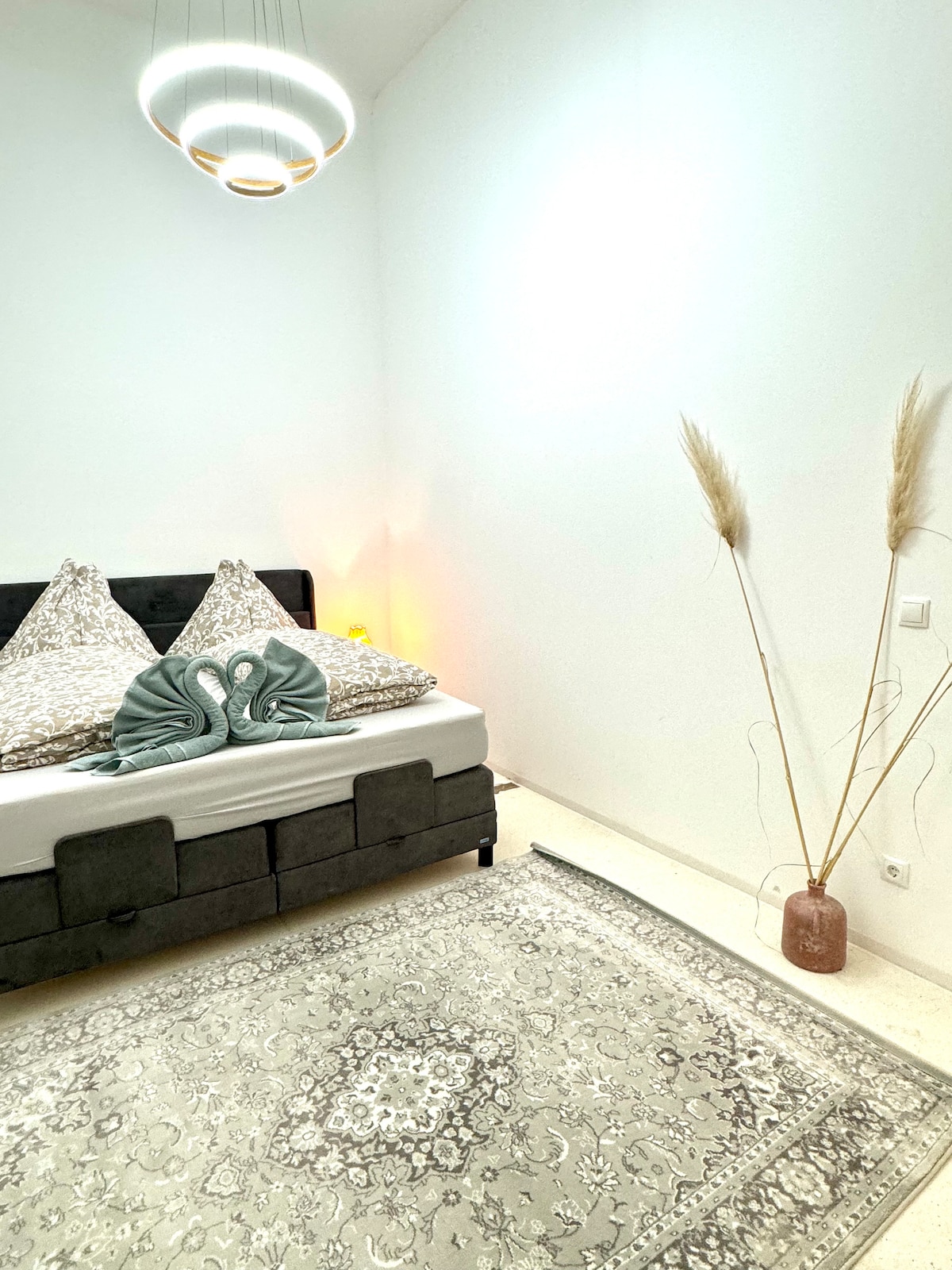 Bedroom 3 image 2