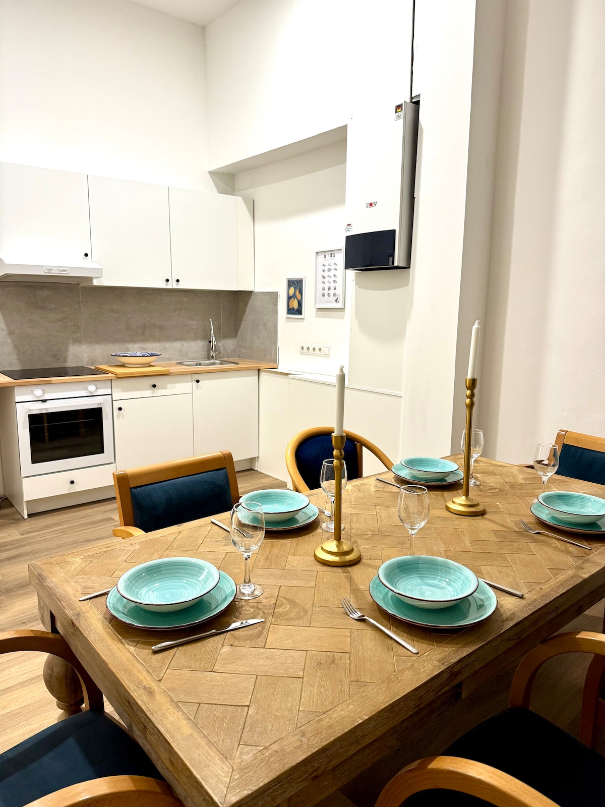 Full kitchen image 3