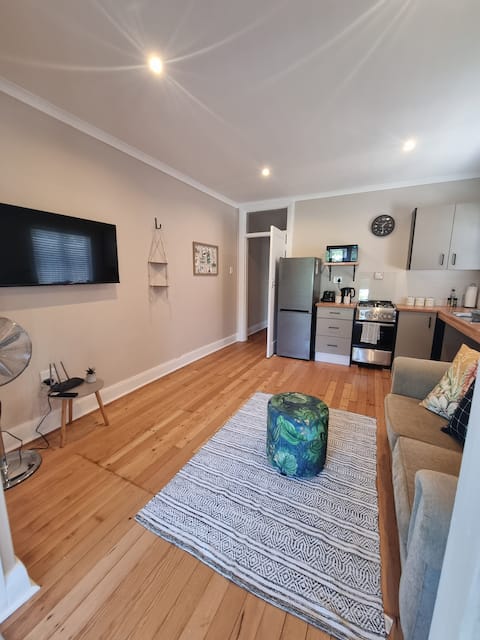 Gramercy Garden- 1 bed & garden