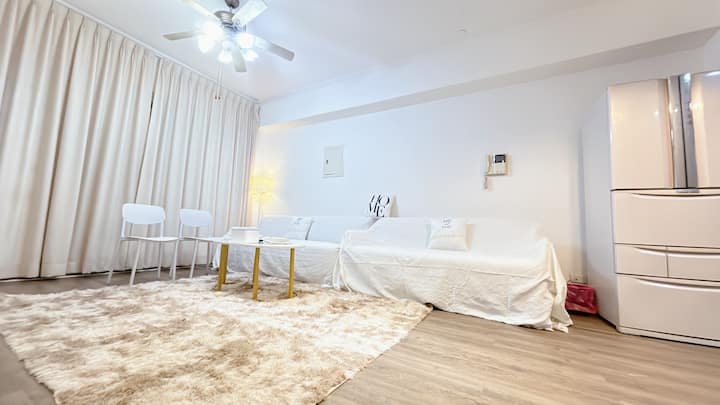 New 台北101｜極簡寧靜 ｜Wifi500m ｜4房2衛浴｜10位|近夜市｜7-11｜早餐 - Taipei