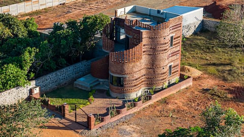 Dancing Cactus Pool house for soul searching.