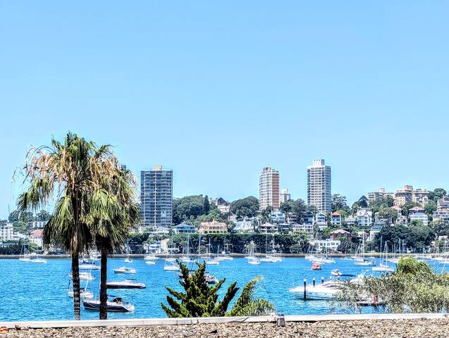 Luxurious apartment with gorgeous harbour view