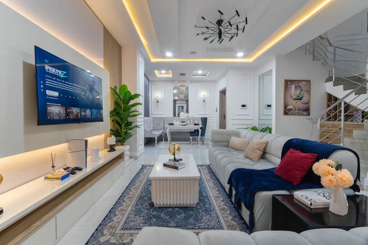3 bedroom+24/7Electricit/Pool/Free Airport Pick Up