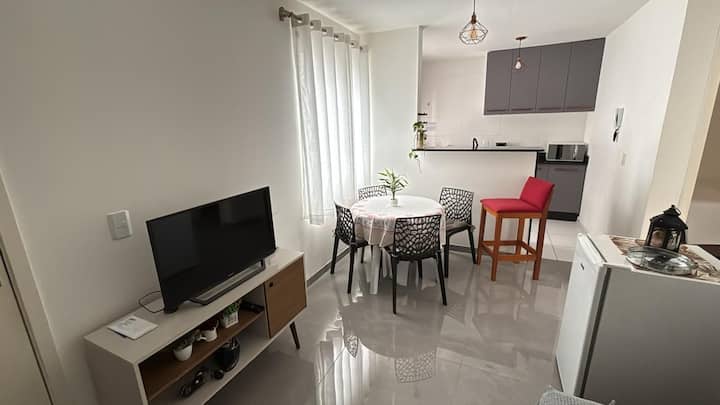 Apartamento Em Campo Largo Prox Br, Hosp. E Outlet - Campo Largo