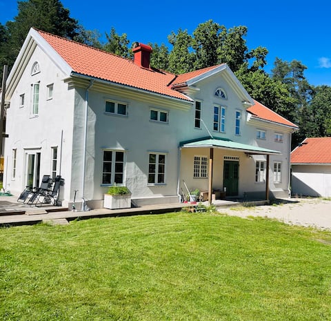 Rural villa between Vänersborg and Trollhättan
