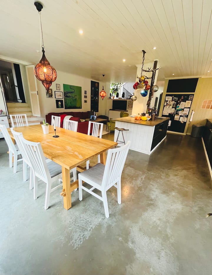 Lantlig Villa Mellan Vänersborg Och Trollhättan - Trollhättan
