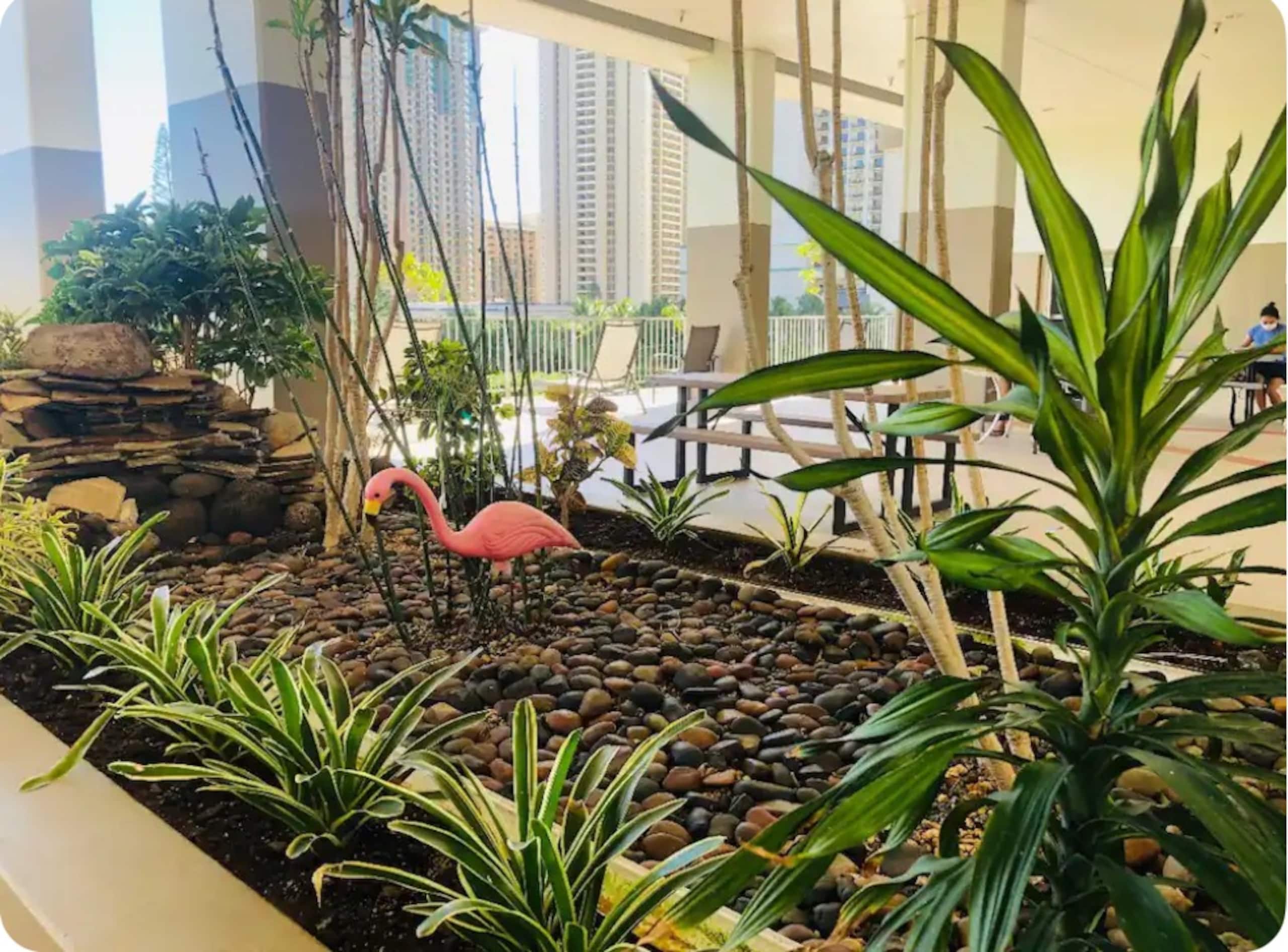 Condo in Honolulu · ★4.98 · Studio · 1 bed · 1 private bath - Image 36