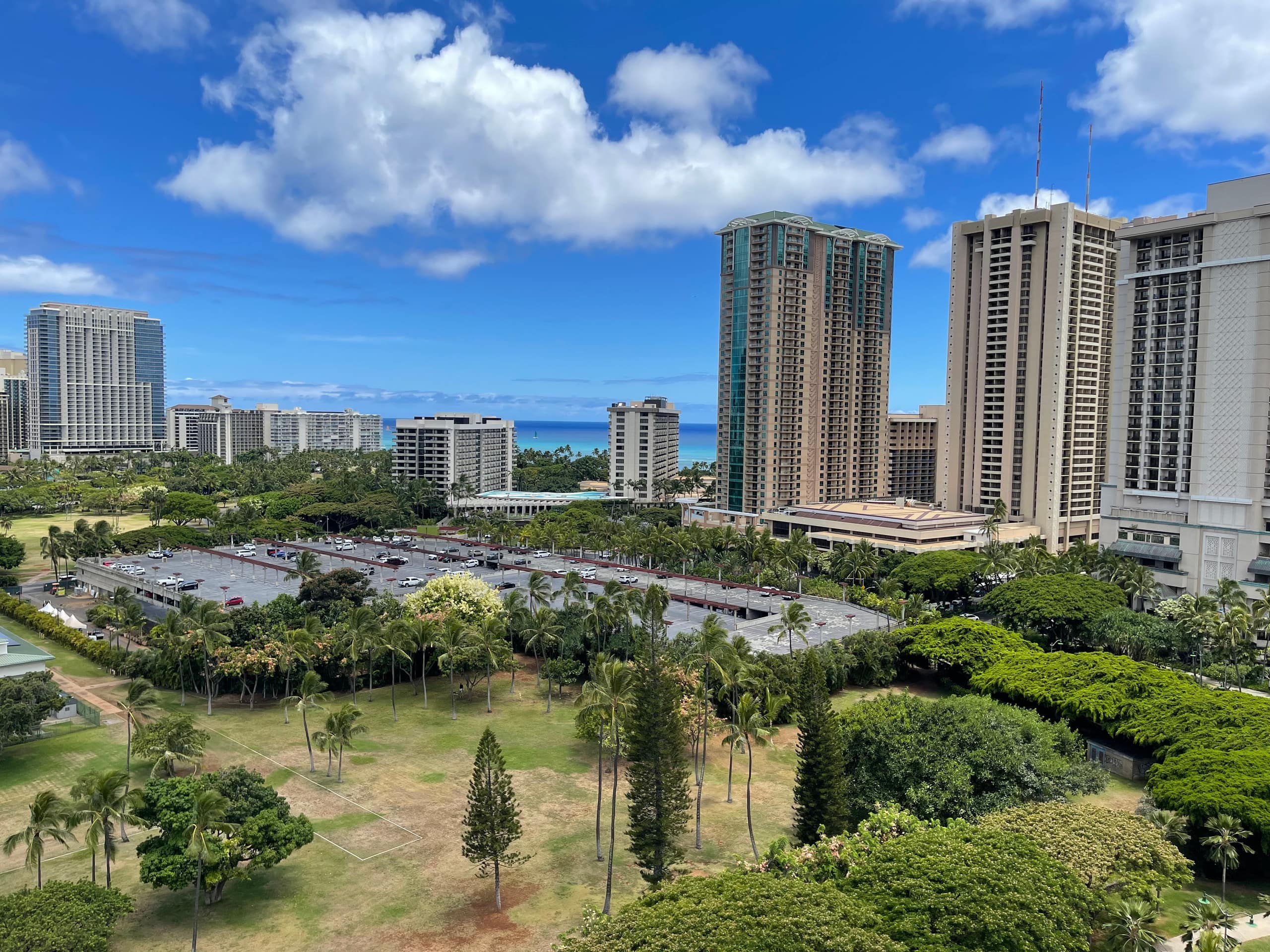 Condo in Honolulu · ★4.98 · Studio · 1 bed · 1 private bath - Image 40