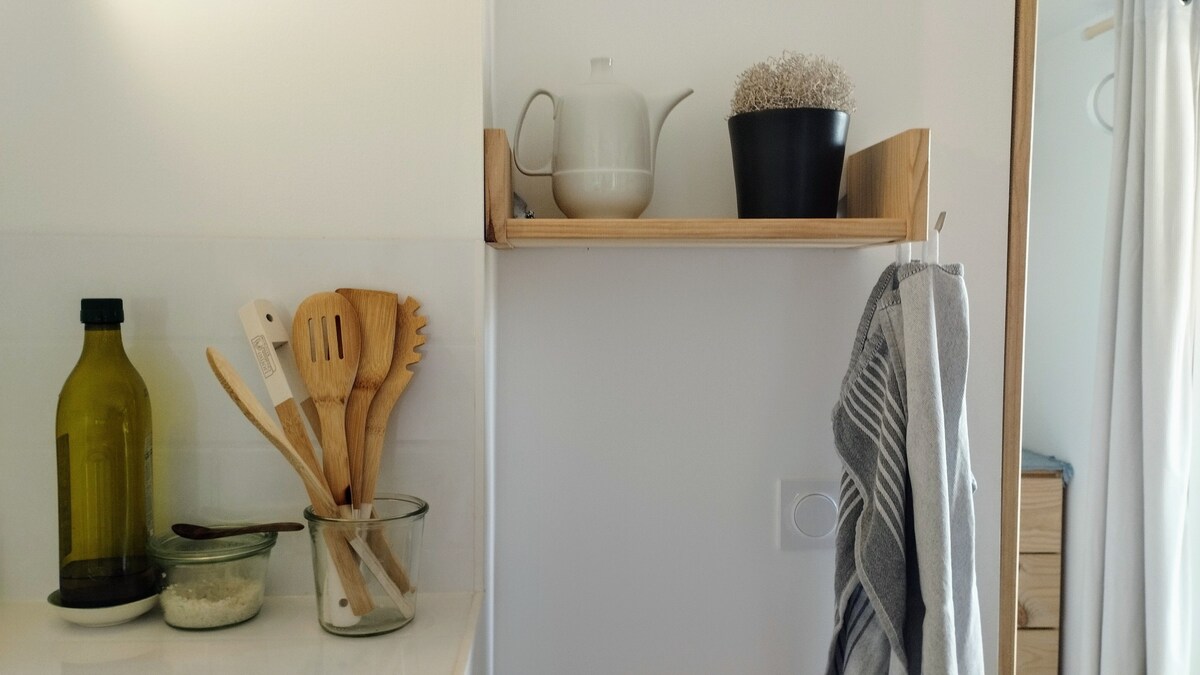Annonce Airbnb populaire: La tiny à biches à Hourtin