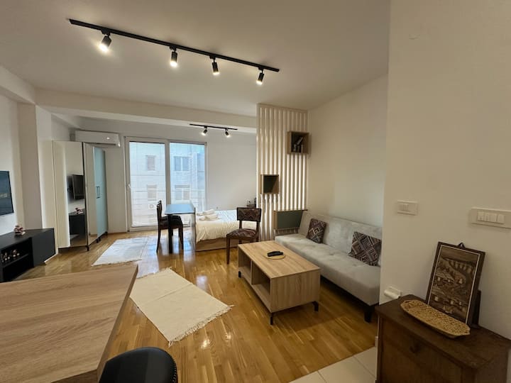 Skopje Centre Apt Near Zoo With Free Parking - Skopje