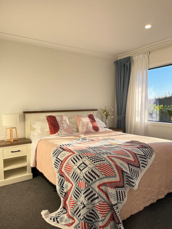 საძინებელი 2