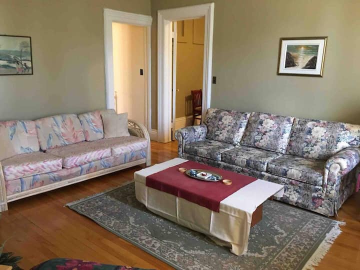 Beautifully Furnished Executive Main Floor Apt - Saint John