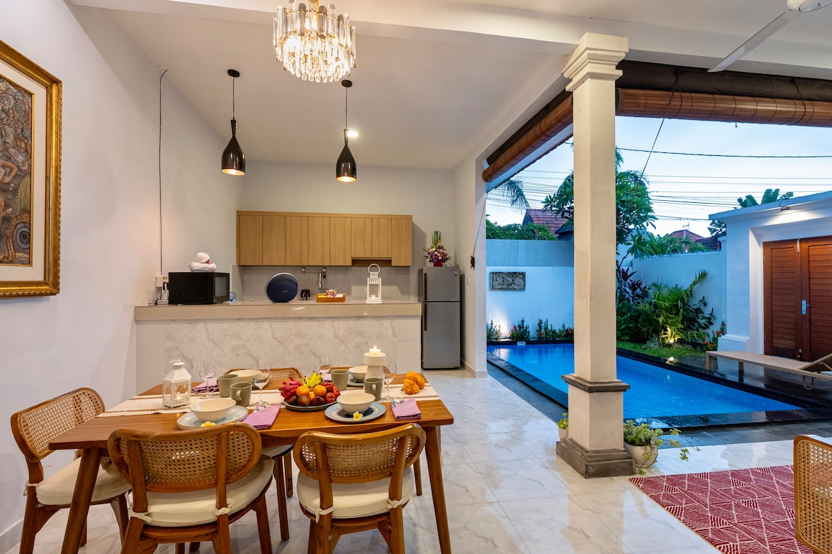 Arts Tamansari Villa 2 Bedroom Private Pool Kuta - Houses for Rent