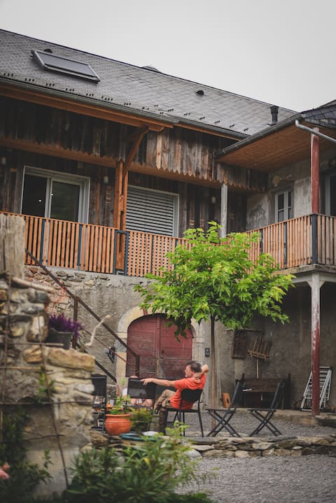 Charming 3-star gîte, the Salanave house, garden & Spa