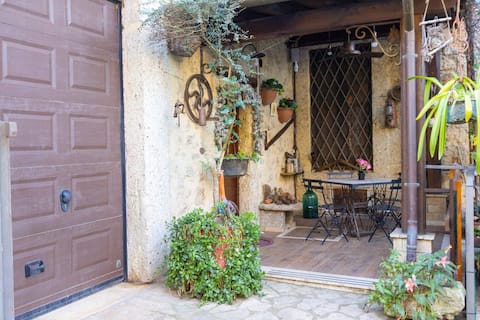 The Secret Court & Jacuzzi