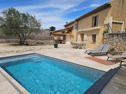 House with private pool: the Mas Rion