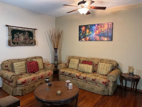 Top performing Airbnb: Aby's home, cozy with a great location in Coahuila De Zaragoza