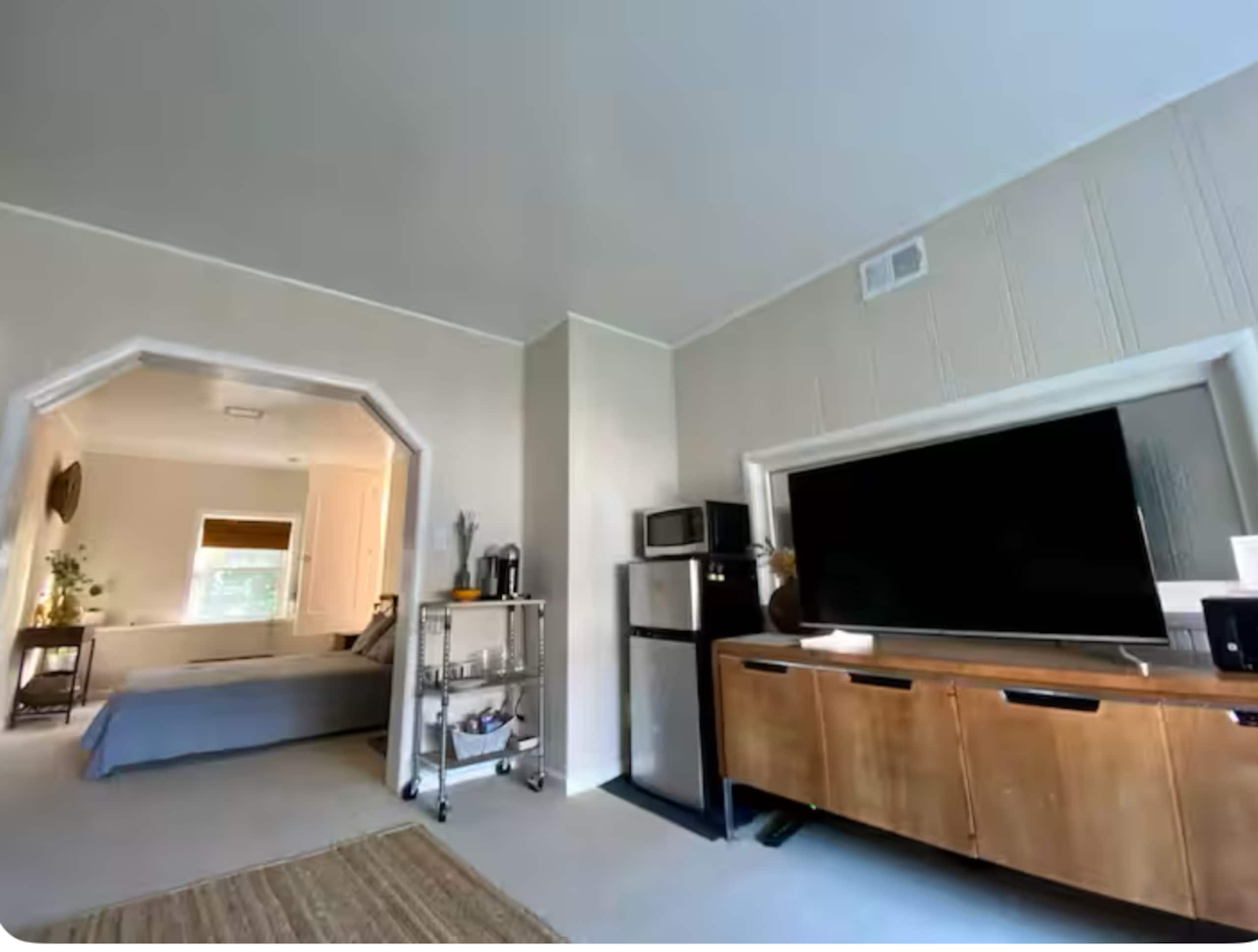 Home in San Francisco · ★4.67 · 1 bedroom · 1 bed · 1 bath - Image 6