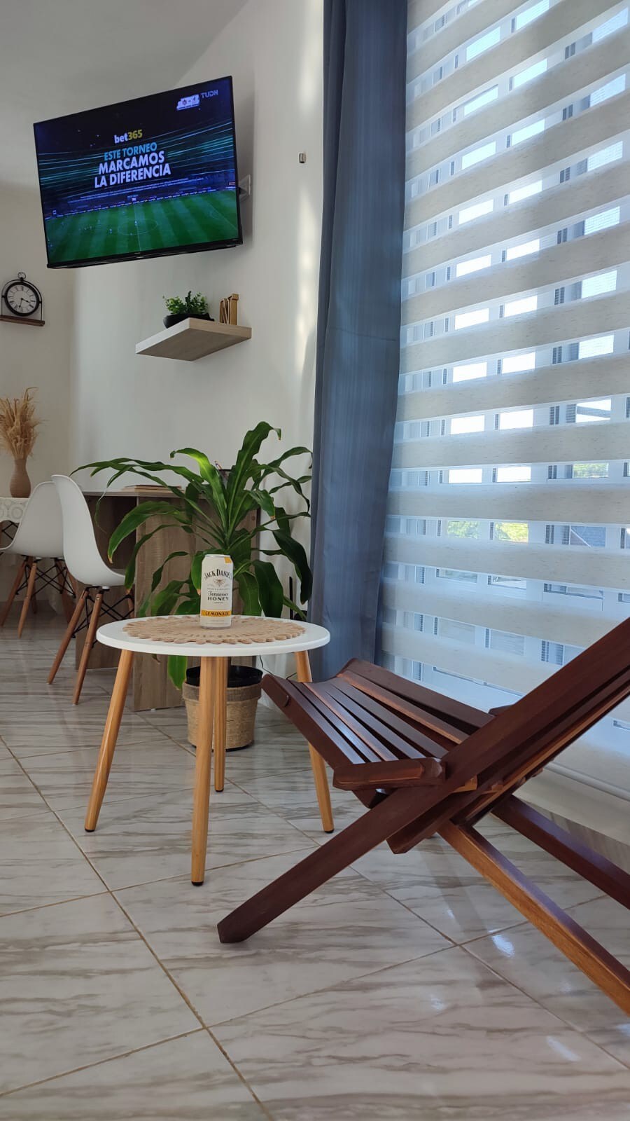 Propiedad de Airbnb exitosa: "Kúuchil Naj" Loft-style studio en Fraccionamiento Caucel Ii