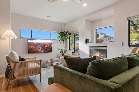 Successful Airbnb property: West Sedona, Pet friendly, EV charger, hot tub in Sedona