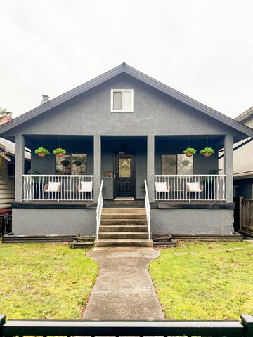 Charming Vancouver Retreat gallery image 2
