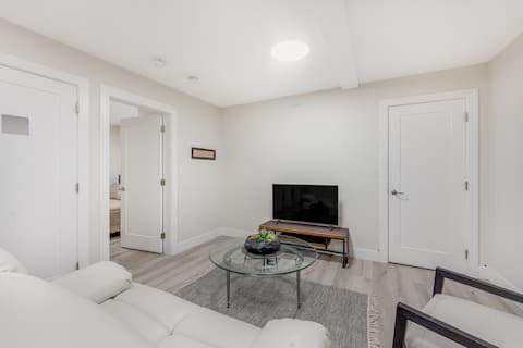 Successful Airbnb property: 2BR Basement Suite | Near Golf, Parks & Highway in Fleetwood