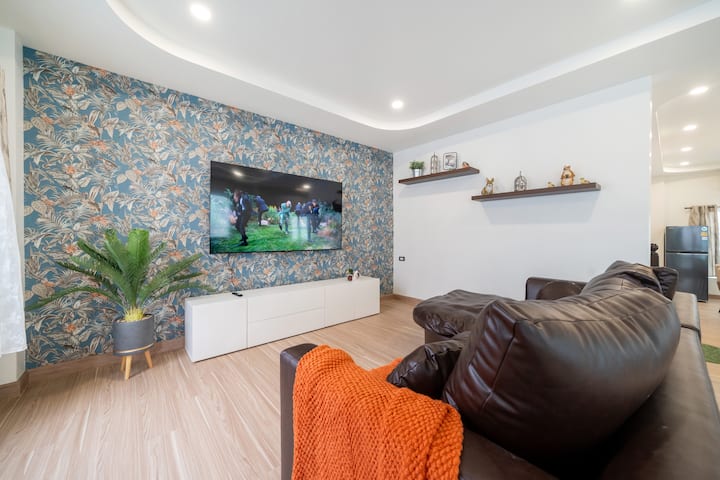 Patong  Jacuzzi Villa 4br Sleep 8 - Patong Beach