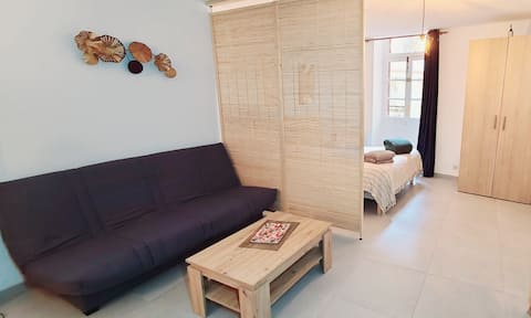Top Airbnb: Le Marceau Courtyard Exterior à Narbonne