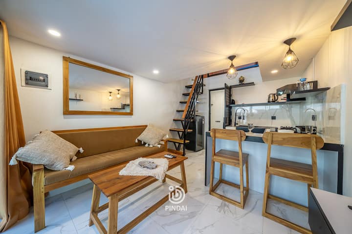 Uluwatu Tiny House 3 + Hotel Matras +Service 24/24 - Jimbaran