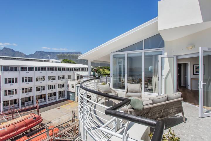 Luxury Vista Views @TheGranger Bay near Waterfront