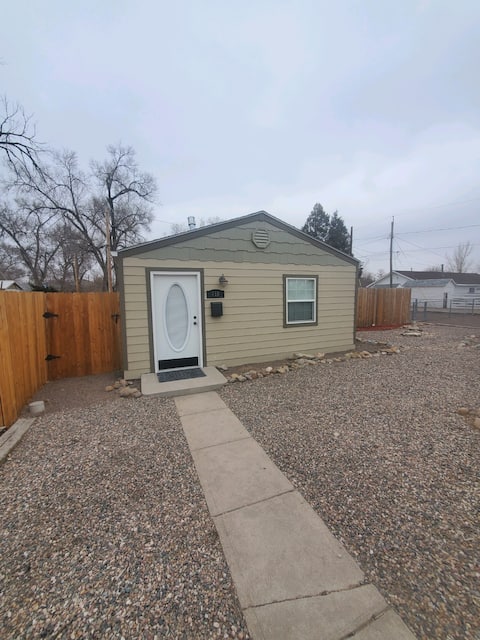 Private one bedroom Cottage