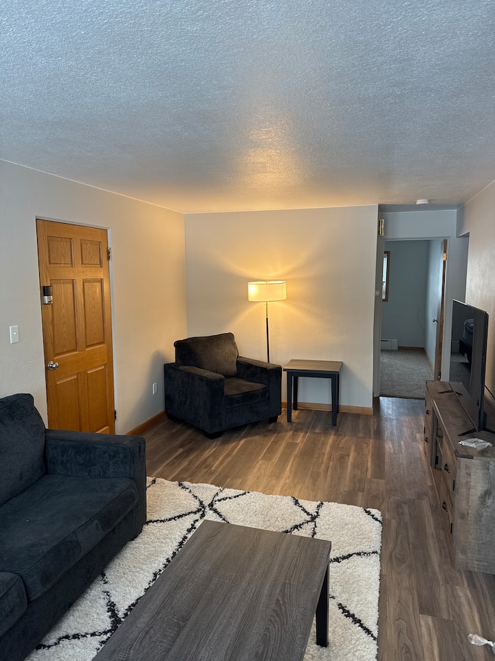 Cozy/affordable 2 Bed/1 Bath - Grand Forks, ND