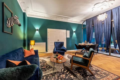 Top performing Airbnb: Soho-Boutique Suite, Ku'damm in Charlottenburg