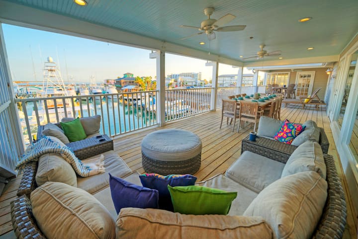 Sailfish & Blue Marlin Buyout By Avantstay - Aransas Pass, TX