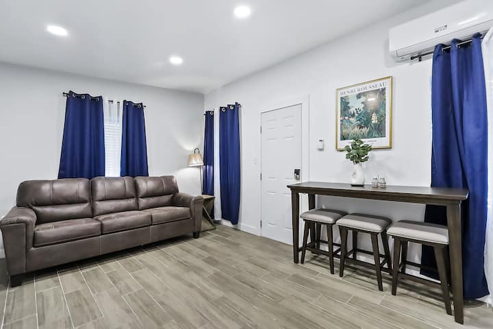 Tranquil Corner | Central El Paso Guesthouse - El Paso, TX