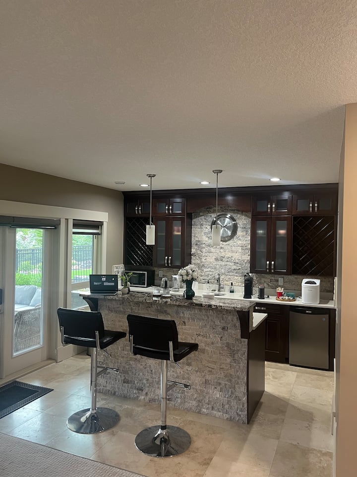 Premium Suite Near Intl Airport | Hydronic Floors - Airdrie