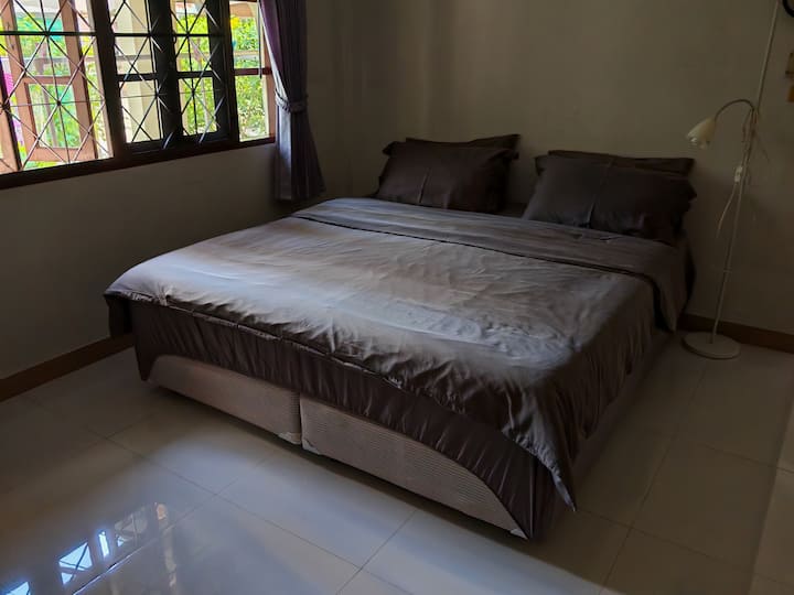 საძინებელი 1