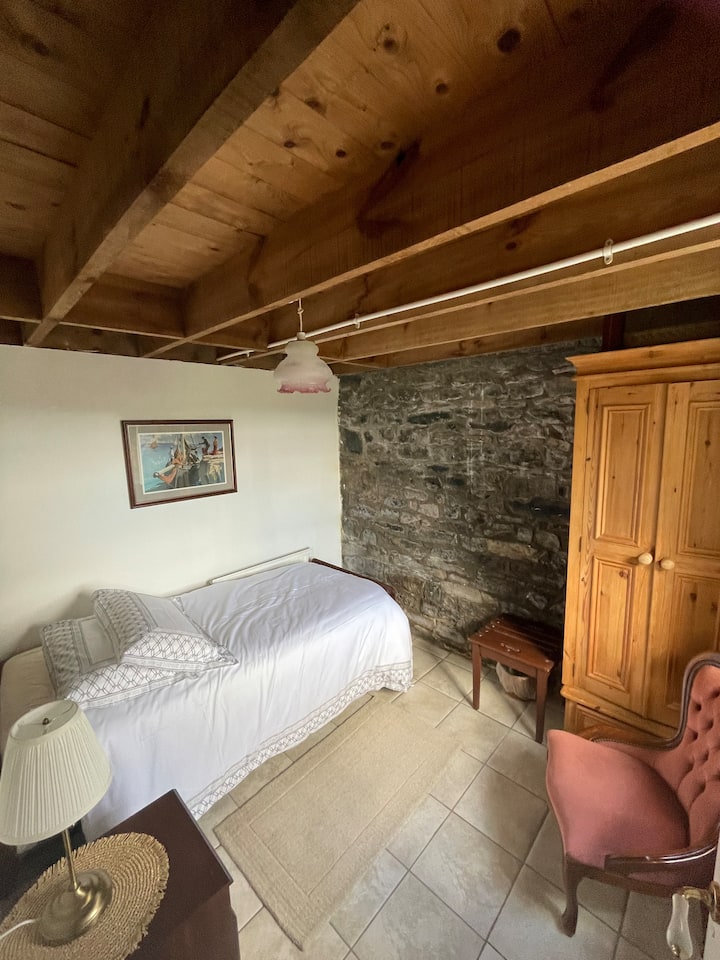 საძინებელი 4