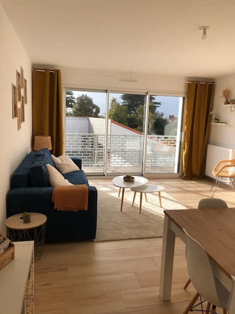 Popular Airbnb listing: Cozy apartment 100 m from the beach in La Bernerie En Retz