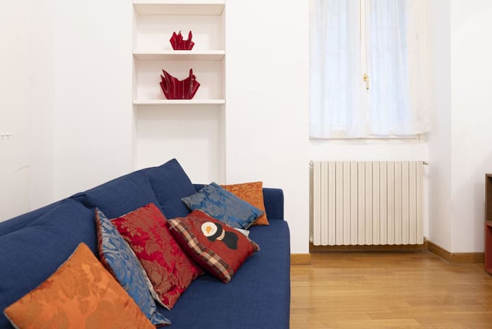 ARE1 • [Colonne San Lorenzo] • Large Apartment •