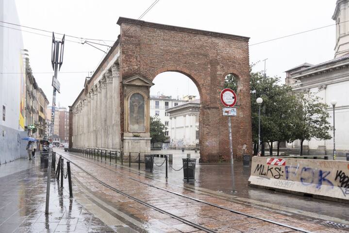 ARE1 • [Colonne San Lorenzo] • Large Apartment • gallery image 3