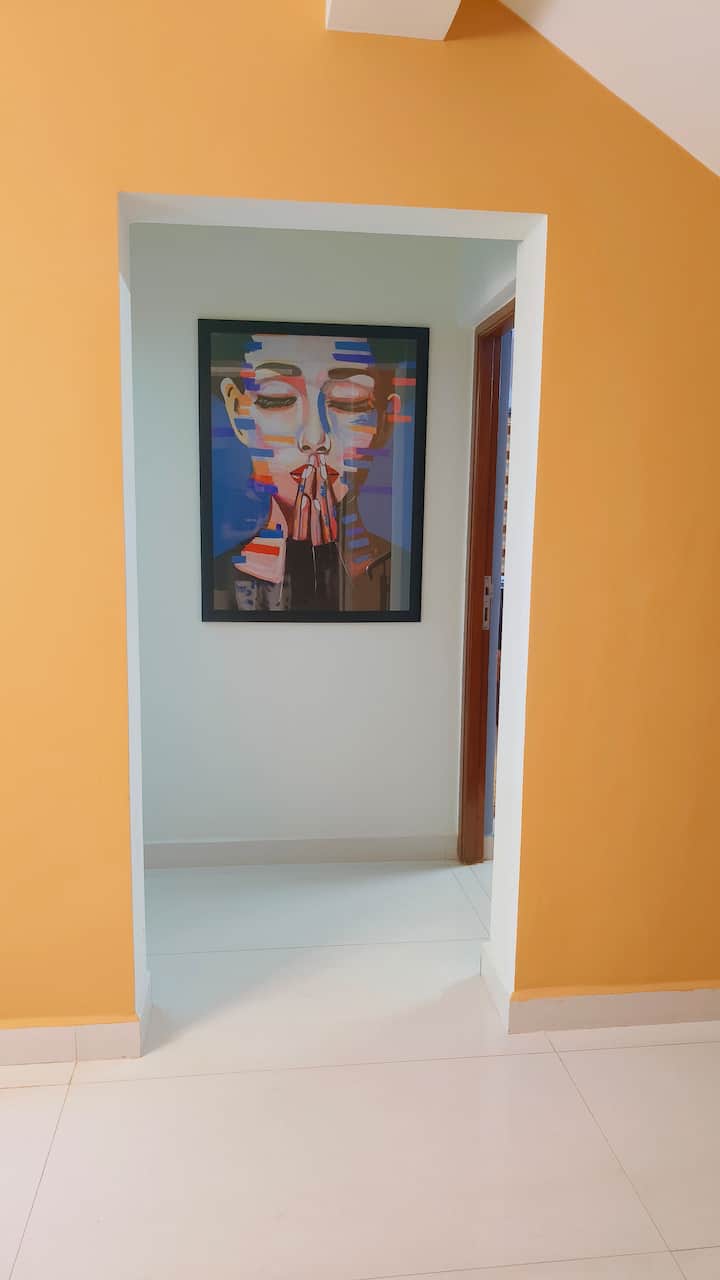 Dining area image 4