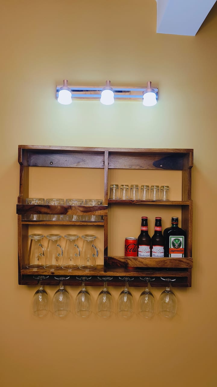 Dining area image 2