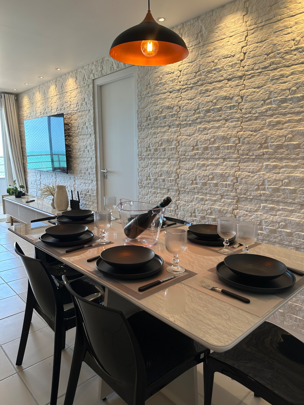 Foto do anúncio de Apartamento vista Mar na Praia de Iracema em Praia de Iracema, Fortaleza