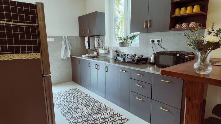 Full kitchen image 4