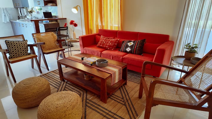 Living room image 7